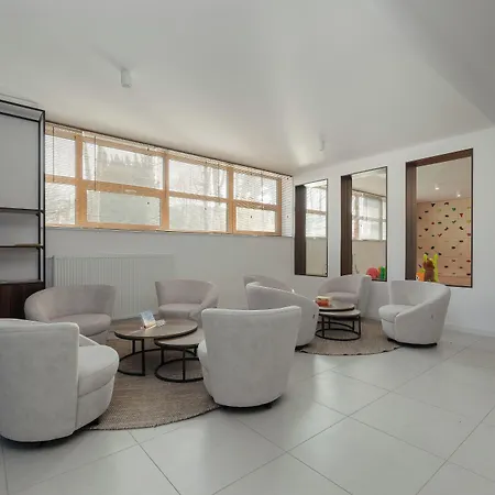 Whiteblue Апартаменты *